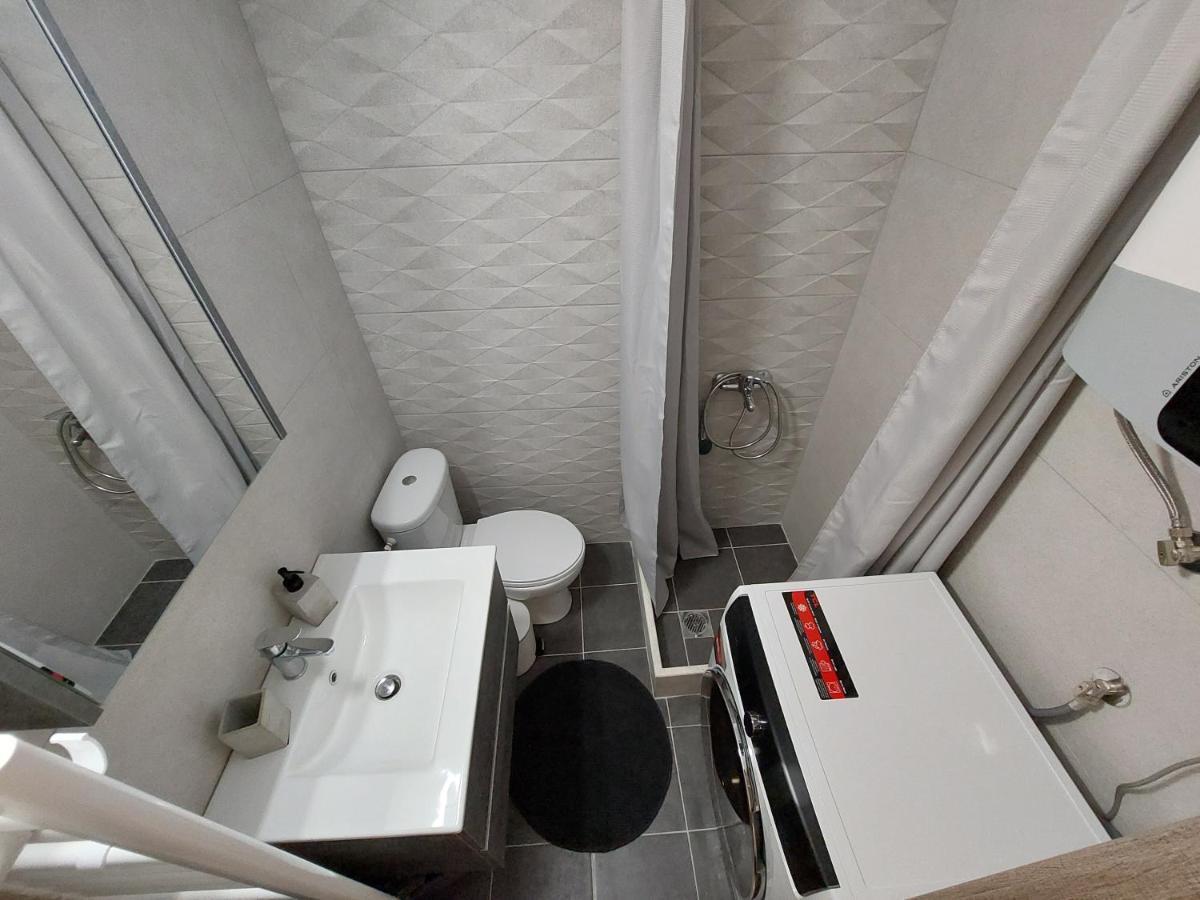 Chara's - Downtown Relaxation Apartment